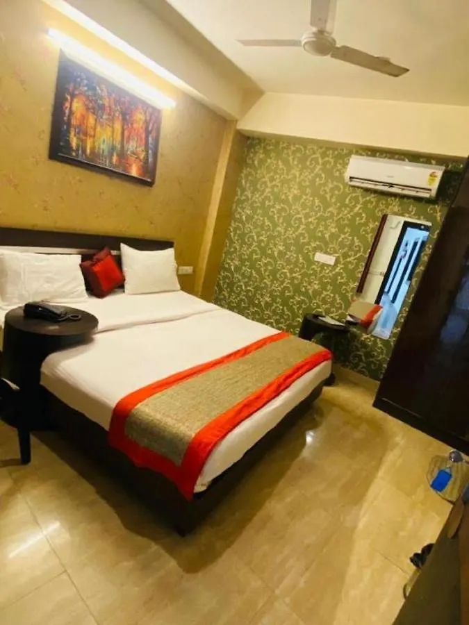 Majestic Park B & B At Delhi Airport New Delhi 4*,  India