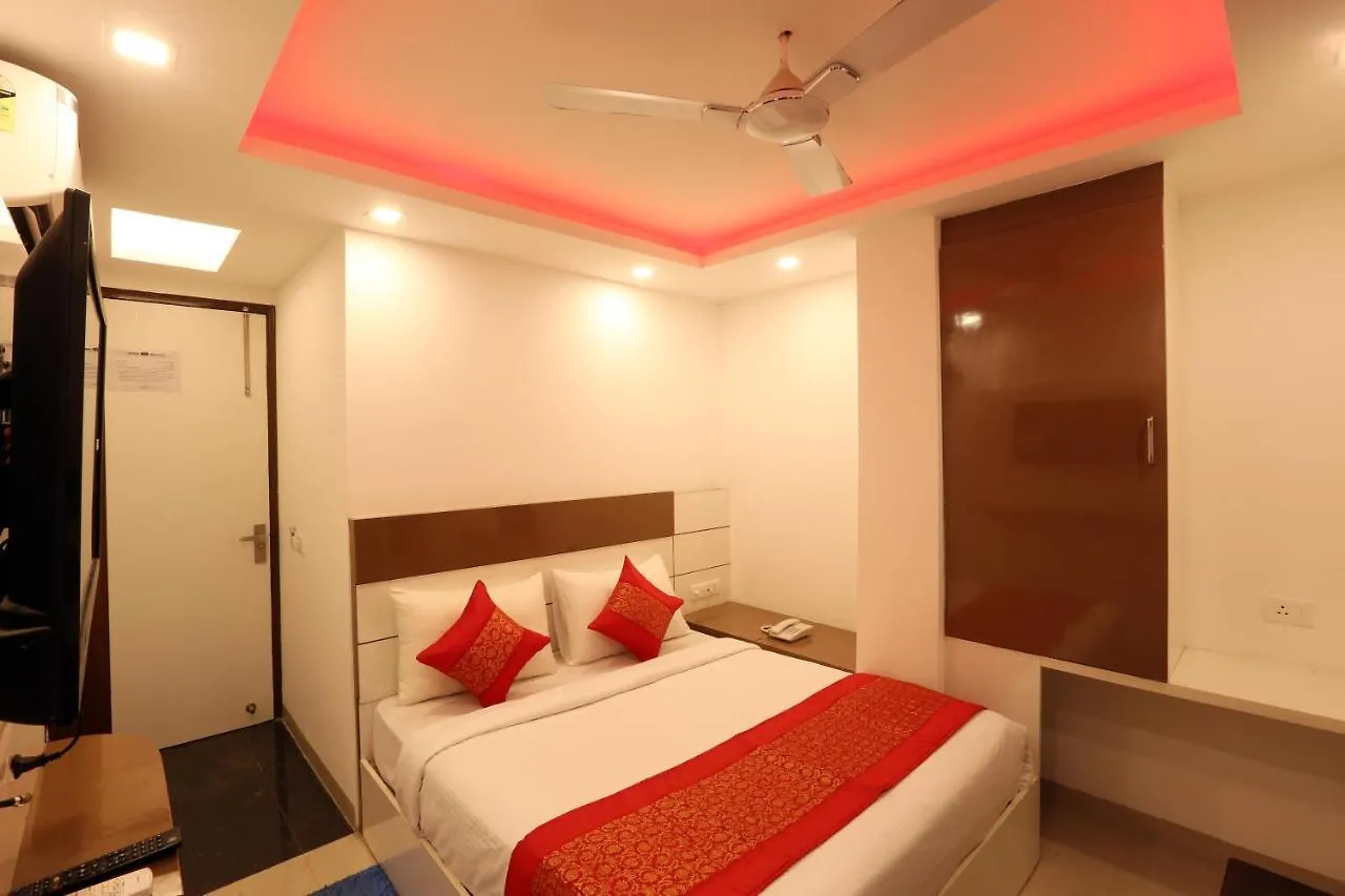 Majestic Park B & B At Delhi Airport contacts